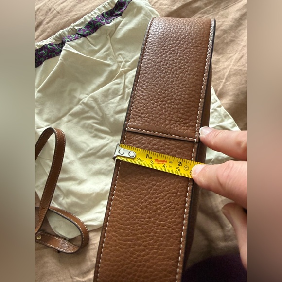 Tory Burch miller small classic shoulder hobo bag in light umber - Picture 13 of 13